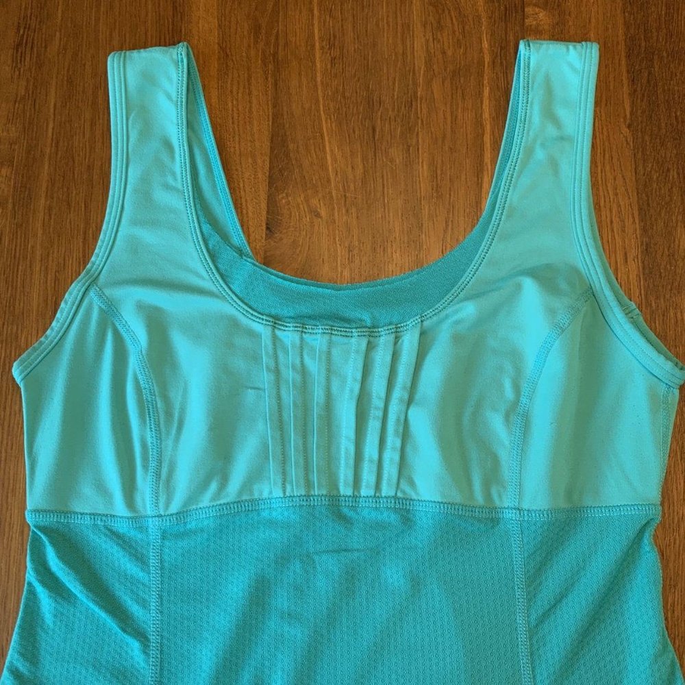 LULULEMON Athletica Womens Tank Top Size 4 Teal Aqua Yoga Tee Green Gym Running - Picture 3 of 7
